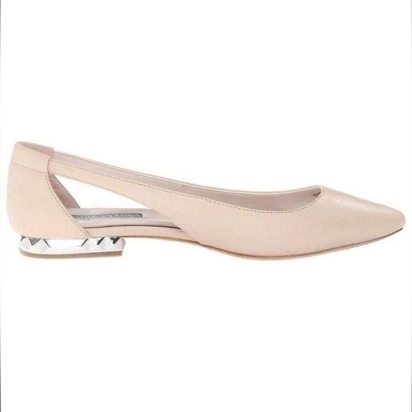 New BCBGMaxAzria Heel Flats - Picture 3 of 12
